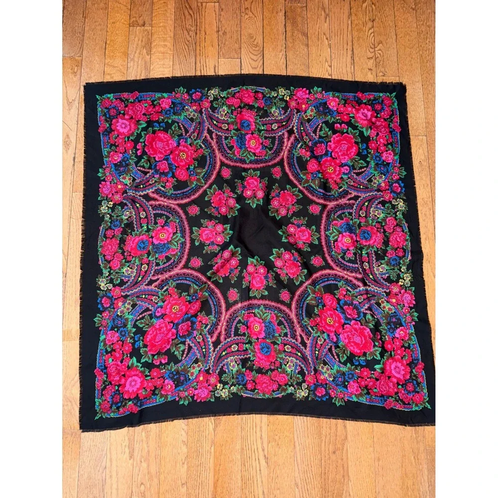 Challis‎ by Berkshire Vintage floral paisley garden fringe scarf boho grndmacore